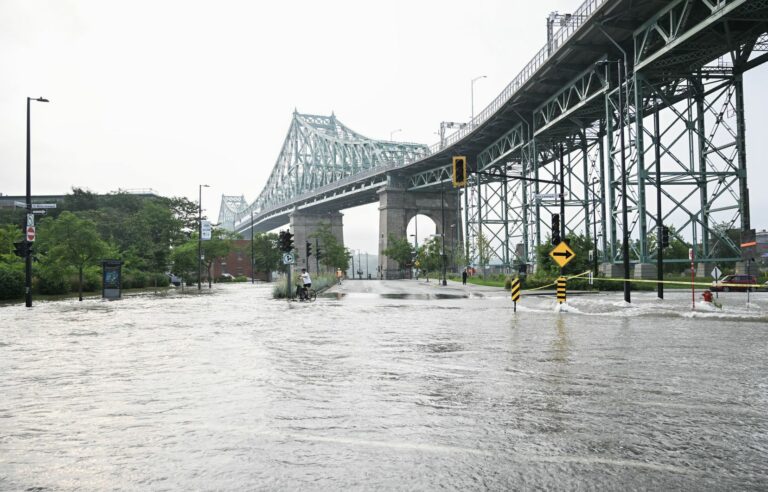 Montreal water main break caused flooding and outages, pipe was inspected six years ago