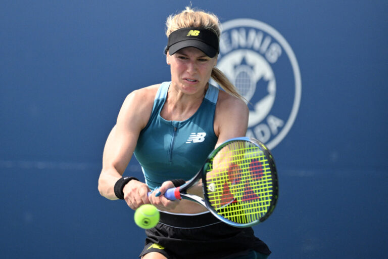 National Bank Open | Eugenie Bouchard collapses in Toronto after having a match point