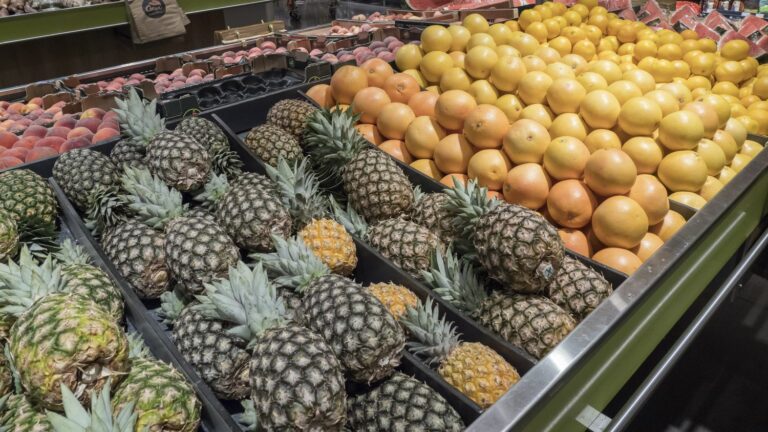 Organized flirting in supermarkets, new trend in Spain