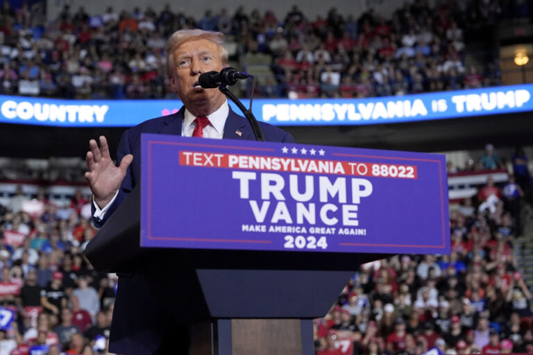 Pennsylvania rally | Trump alternates between economic remarks and insults