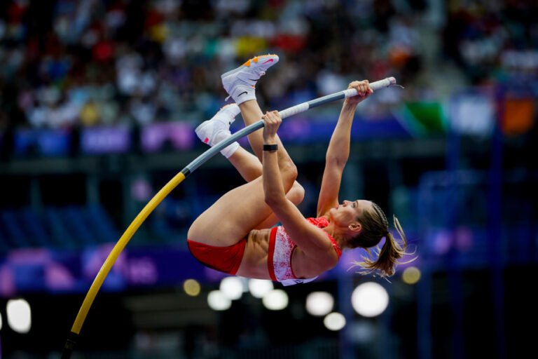 Pole Vault | Twerk, record and medal for Alysha Newman