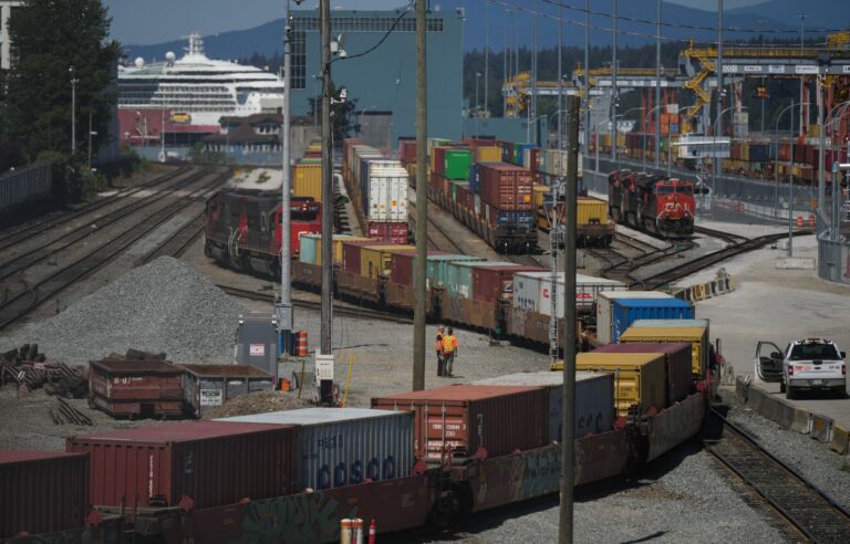 Possible work stoppage at CN and CPKC worries FCEI