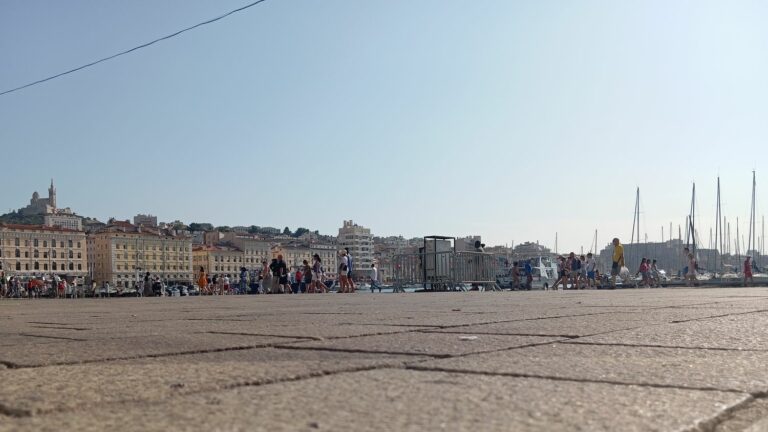 REPORTAGE. Heatwave: “The task is immense” in Marseille, which wants to go green to adapt to global warming