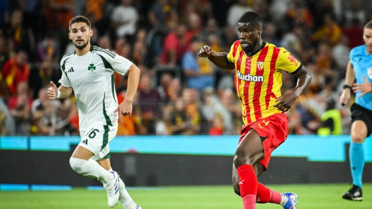 Reduced to ten, Lens tames Panathinaikos in the first leg of the play-off