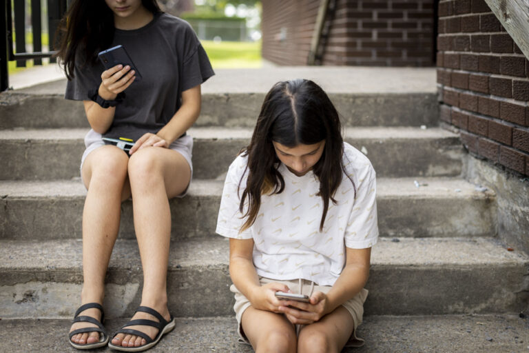 Saskatchewan to ban cell phones in classrooms