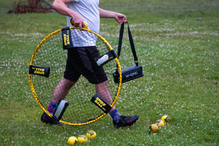 Series-Rediscovering the taste of playing | Spikeball: gathering around the net