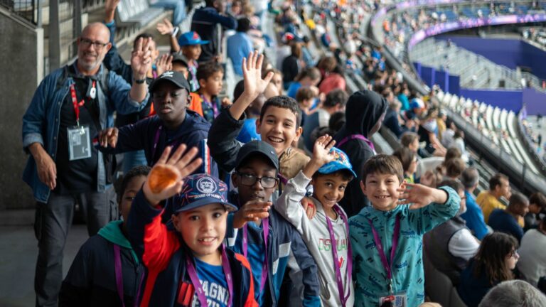 “Some had never taken the train”… Around fifty children from disadvantaged neighborhoods discover the Stade de France