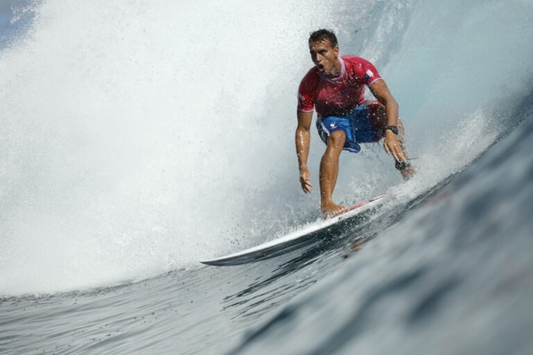 Surf | Gold for Kauli Vaast, bronze for Gabriel Medina