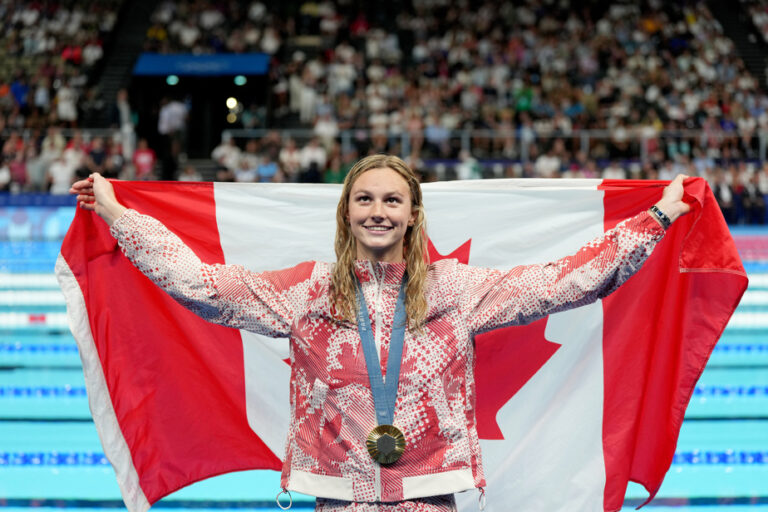 Swimming | Summer McIntosh, the Queen of the Games