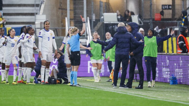 The French women’s team plummets in the FIFA rankings and achieves the worst ranking in its history