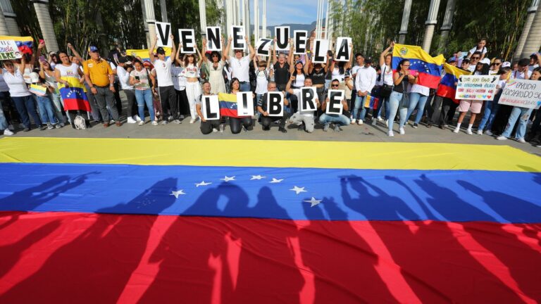 The anguish of the families of those arrested during the protests against the contested re-election of Nicolas Maduro