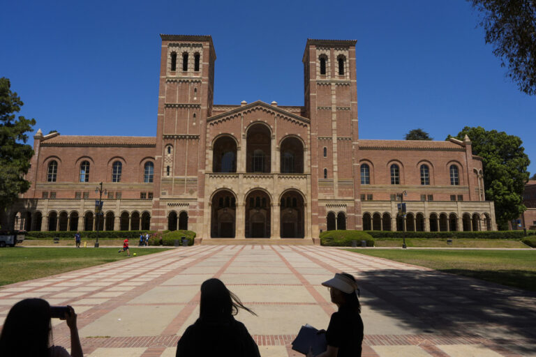 UCLA Report | Hispanic Women Are Major Contributors to the U.S. Economy