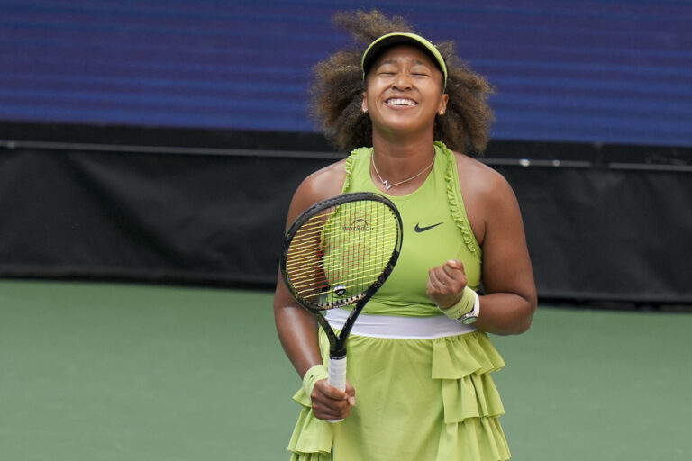 US Open | Osaka, Swiatek advance to second round