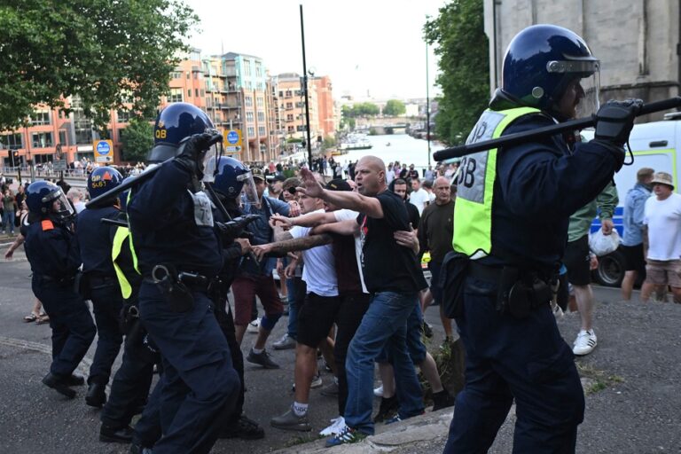 United Kingdom | Authorities under pressure after new violent clashes