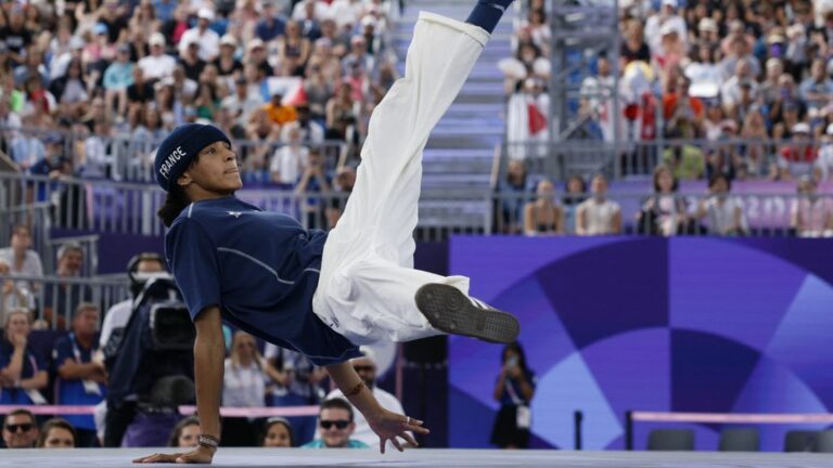 VIDEO. French b-girl Sya Dembélé well launched in the Olympic break competition of the 2024 Olympic Games