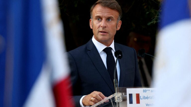 VIDEO. “Let’s not give in to division,” says Emmanuel Macron on the 80th anniversary of the liberation of Bormes-les-Mimosas