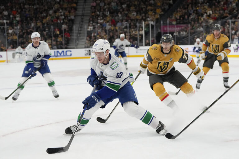 Vasily Podkolzin traded from Canucks to Oilers for fourth-round pick