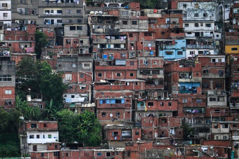 Venezuela | Fear, tears and resilience in Petaré ahead of anti-Maduro rally planned for Saturday