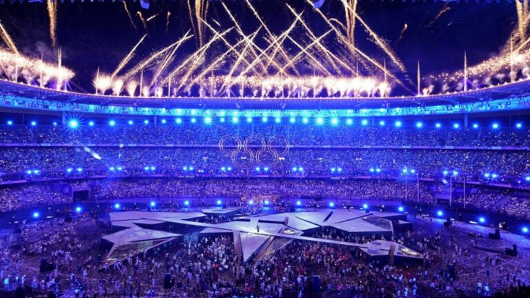 Videos Tom Cruise jump, karaoke at the Stade de France, show in Los Angeles… The 15 sequences that marked the closing ceremony of the Olympic Games