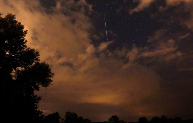 Wildfires could disrupt Perseid meteor shower