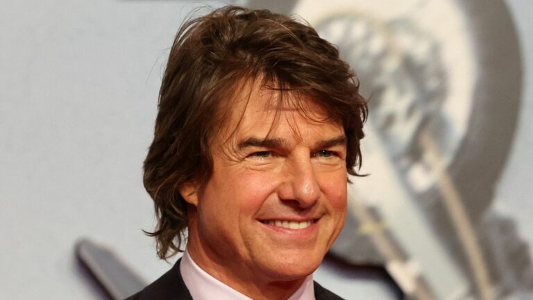 Will Tom Cruise attend the closing ceremony of the Games?