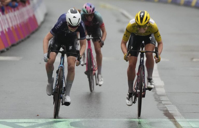 Women’s Tour de France: Pieterse resists Vollering and wins the 4th stage