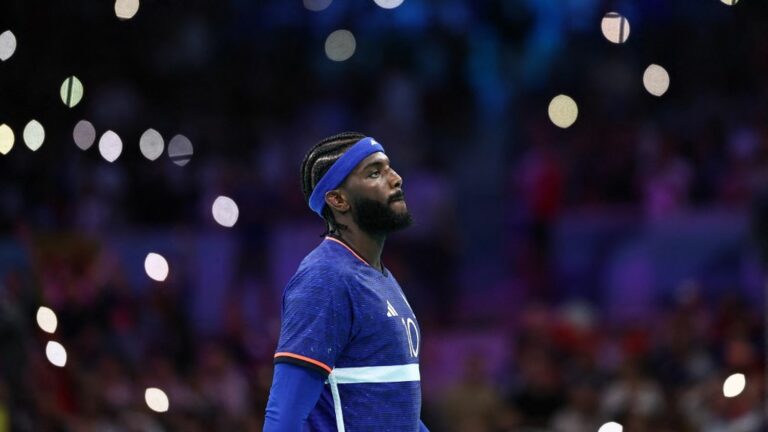 big disappointment for the French handball players, defending champions and beaten at the last minute by Germany in the quarter-finals