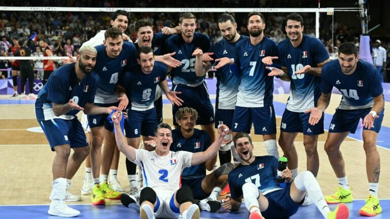 trailing two sets to zero, the French team overturns Germany and reaches the semi-finals by force