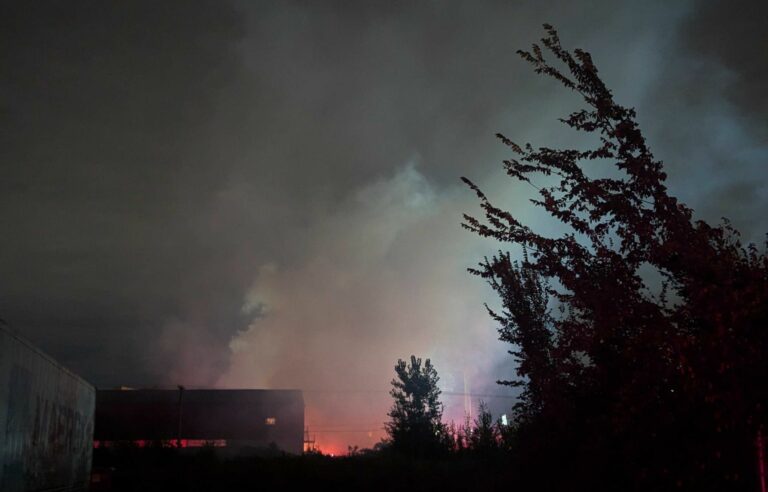 A container containing lithium batteries caught fire Monday afternoon at the Port of Montreal