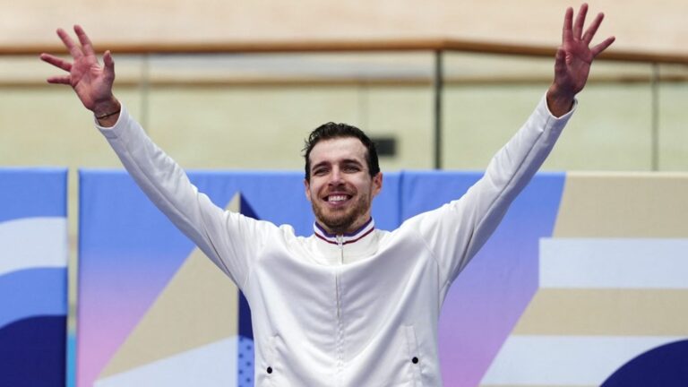 After winning the pursuit on the track, Dorian Foulon wins the bronze medal in the road cycling time trial