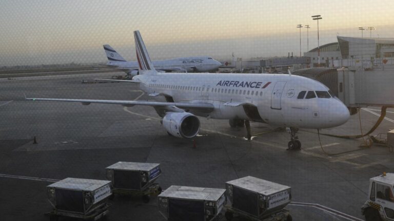 Air France and Transavia flights to Beirut and Tel Aviv suspended at least until October 8 inclusive