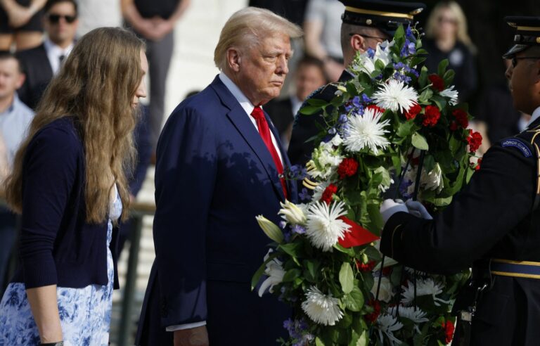 Altercation during Donald Trump’s visit to Arlington Military Cemetery, Kamala Harris accuses him of having “disrespected sacred ground”