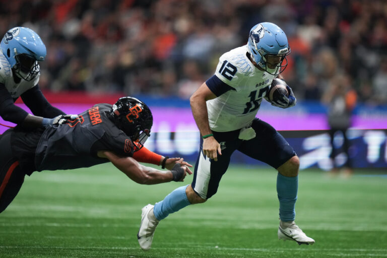 Argos get back on track with 33-17 win over Lions