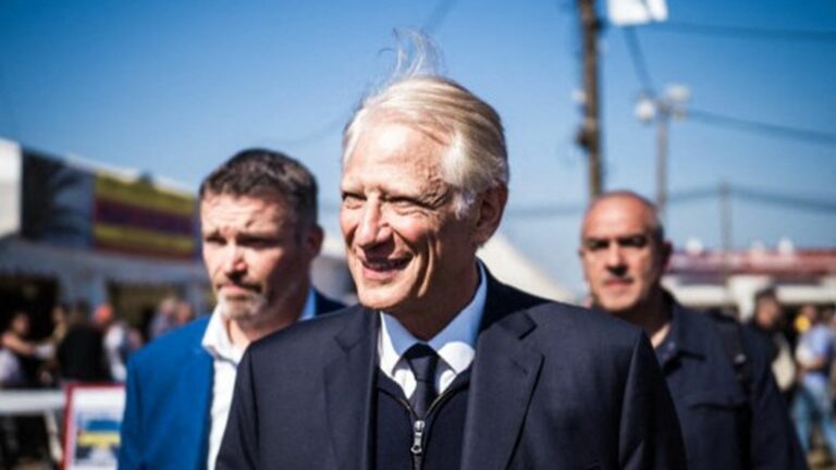 At the Fête de l’Humanité, Dominique de Villepin mocks Michel Barnier’s choice at Matignon