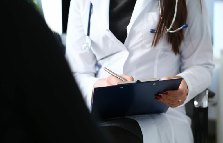 Bill to cut doctors’ paperwork must go ‘further’, says College