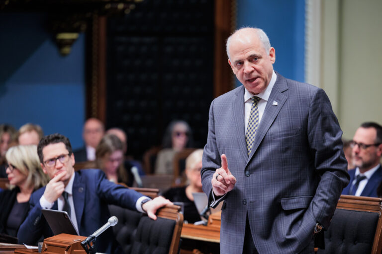 CAQ “Super Minister” | Pierre Fitzgibbon resigns