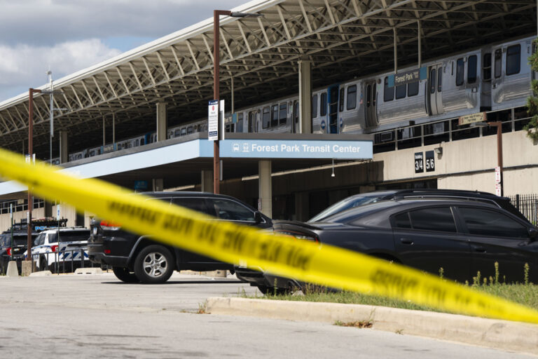 Chicago | Four train passengers shot dead, suspect arrested