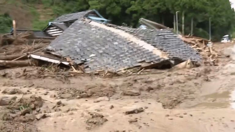 Deadly floods in the centre of the country