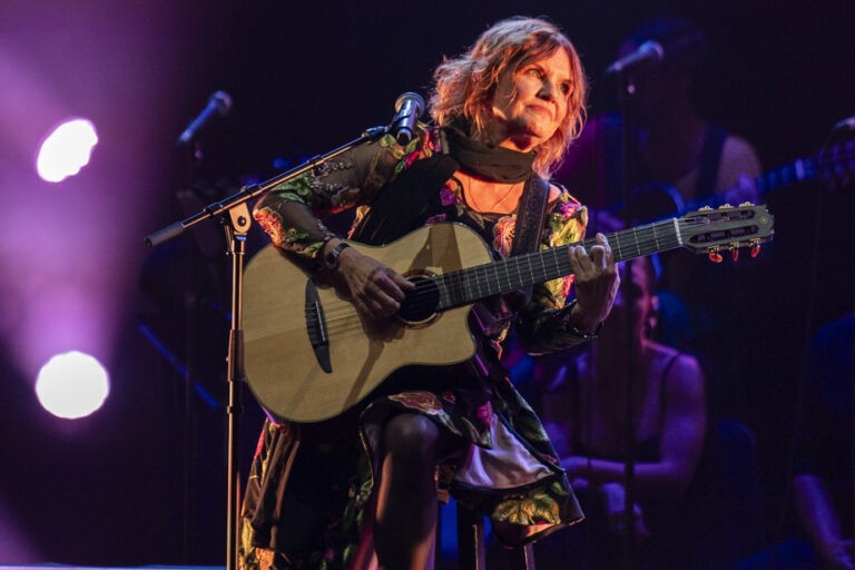 Diane Tell inducted into the Canadian Songwriters Hall of Fame