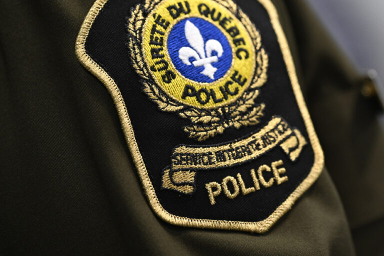 Drummondville | Motorcyclist arrested for hit and run after collision with moped