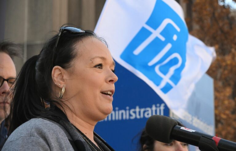 FIQ demonstration during the pre-sessional caucus of the Coalition avenir Québec