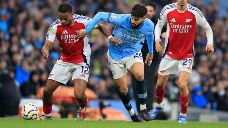 Four goals, a red card, a last-minute equaliser… The Manchester City-Arsenal clash lived up to expectations