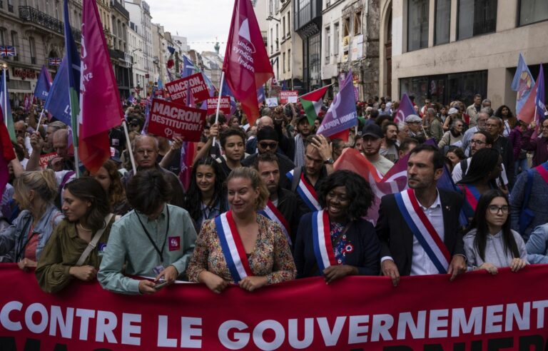 France finally has a government, marked by a right-wing bias and already fragile