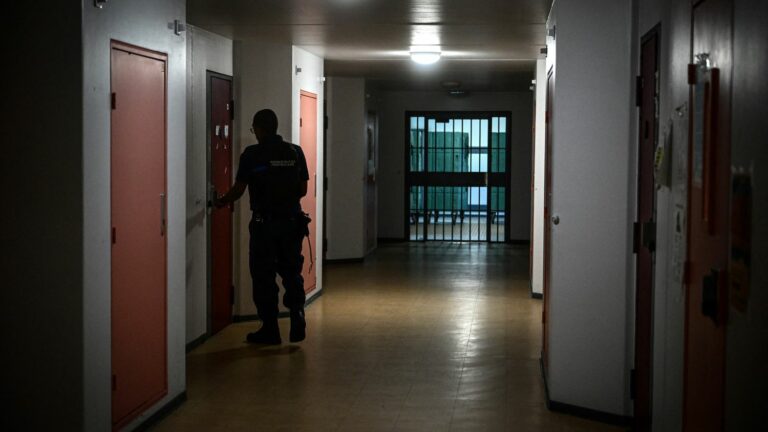 French prisons housed 78,969 inmates on September 1, a new record