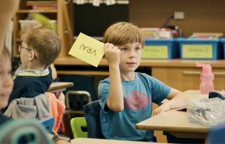 Growing up in front of the cameras in the documentary “At Child’s Level”