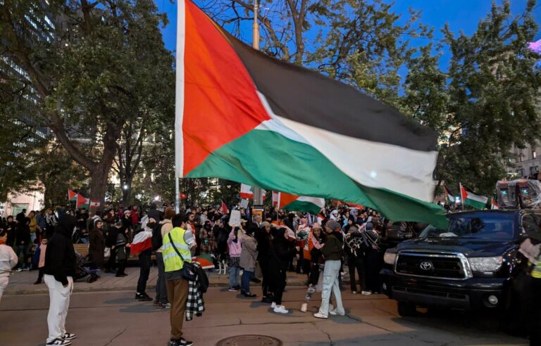 Hundreds of people demonstrate in Montreal in support of Lebanese and Palestinians