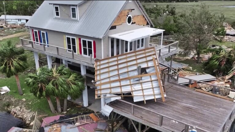 Hurricane Helene wreaks havoc in the southeast of the country