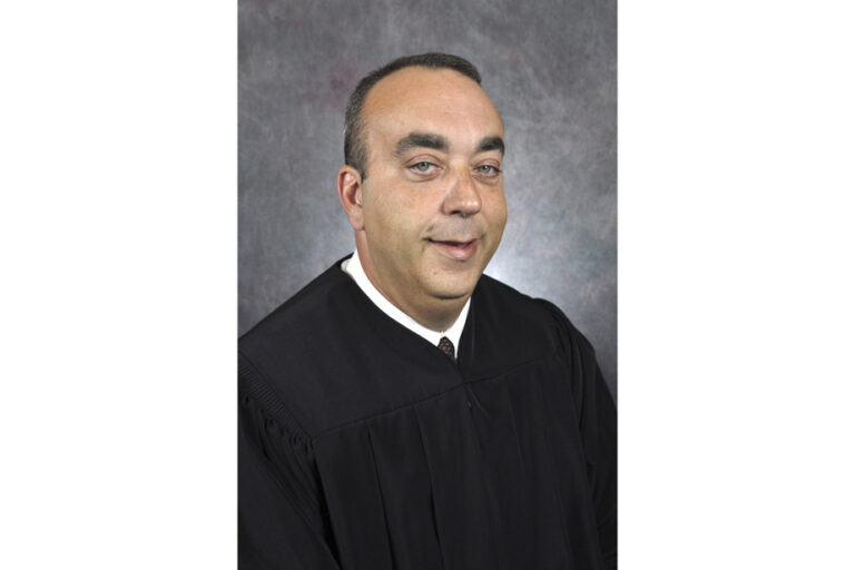 Kentucky | Judge shot dead by sheriff following argument