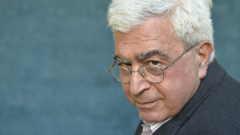 Lebanese writer Elias Khoury, a fervent defender of the Palestinian cause, has died at the age of 76