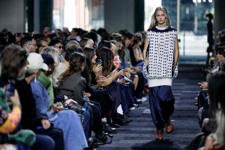 London Fashion Week | JW Anderson and the dress in all its seams